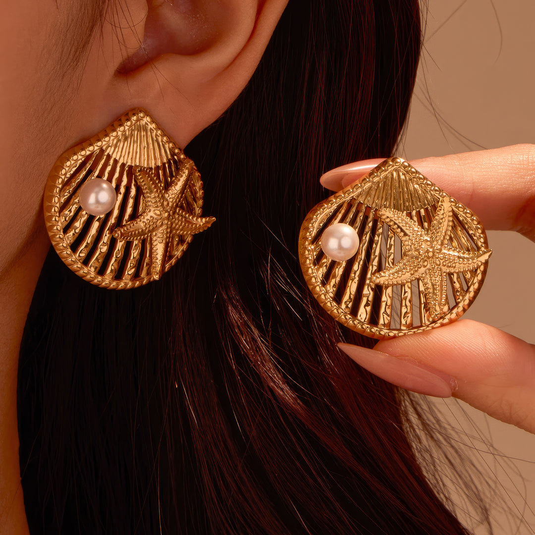 Treasure of the Heart – Golden Clam Stud Earrings