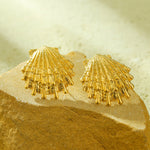 Load image into Gallery viewer, Aphrodite&#39;s Golden Tears – Heart Shell Studs
