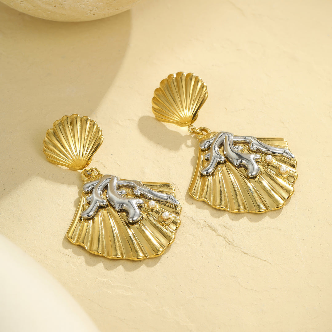 Aphrodite's Golden Embrace – Heart Shell Drop Earrings