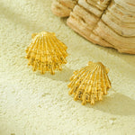 Load image into Gallery viewer, Aphrodite&#39;s Golden Tears – Heart Shell Studs
