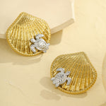 Load image into Gallery viewer, Golden Eternity – Interlocking Shell Studs
